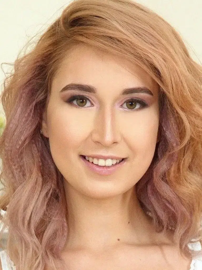 Iris Kiss Kiss Biography: Wiki, Age, Career, Height, Weight, Boyfriend, Net Worth & More